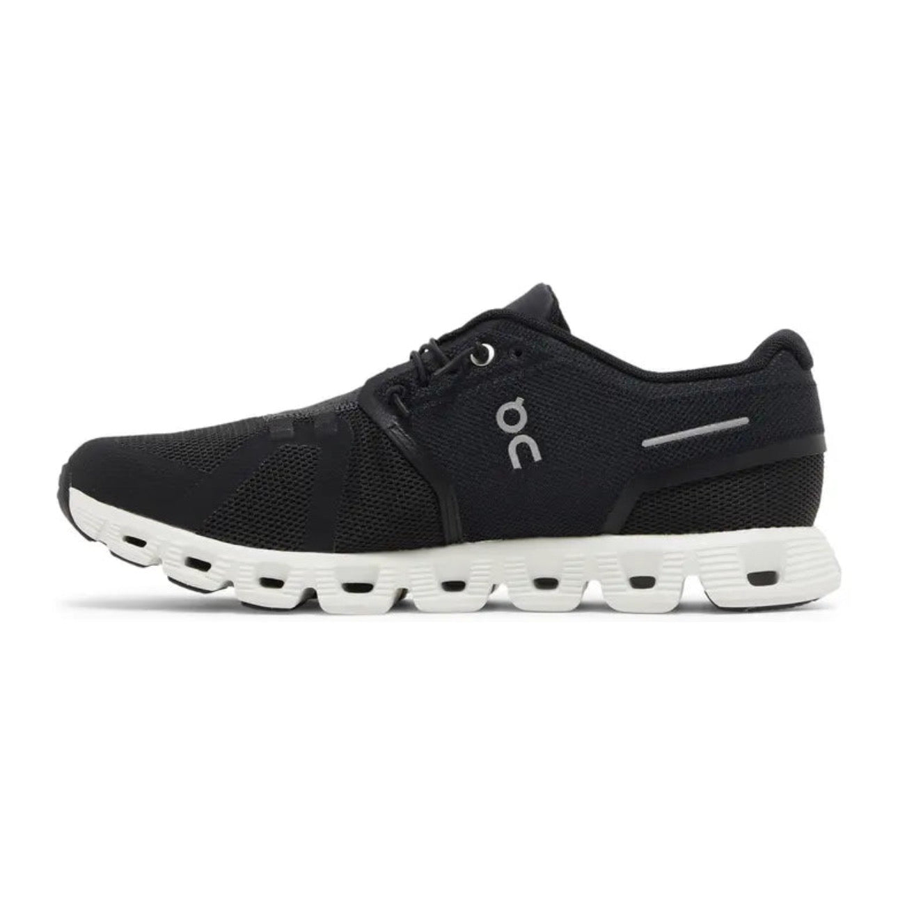 On Running Cloud 5 Black/White
