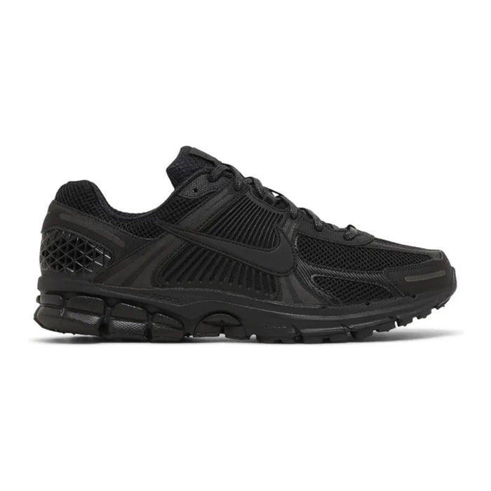 Nike Zoom Vomero 5 – Triple Black