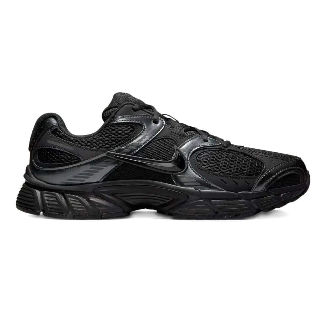 Nike V5 RNR triple black