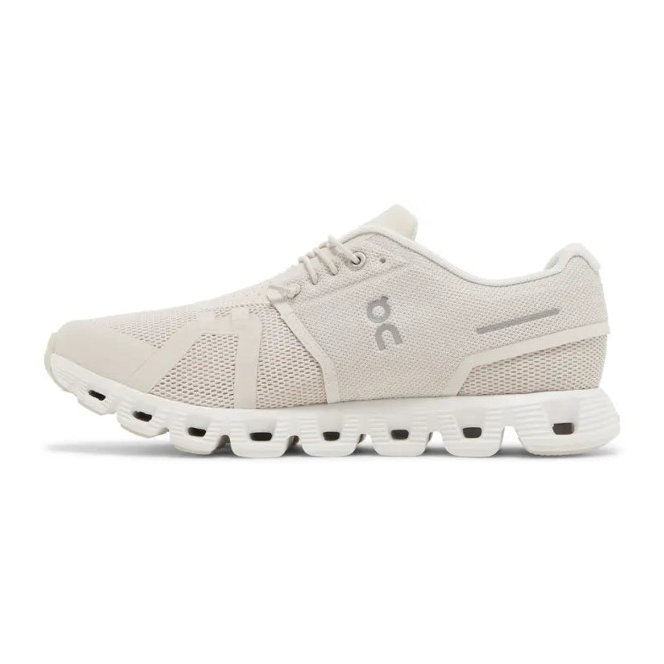 On Running Cloud 5 Pearl/White