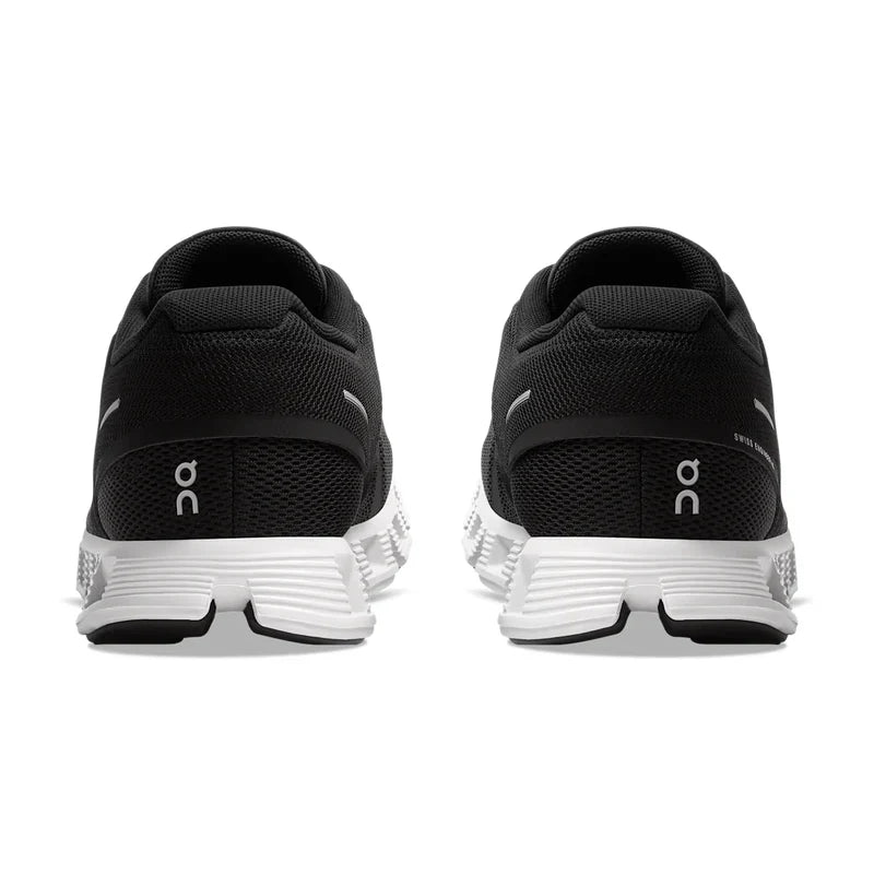 On Running Cloud 5 Black/White